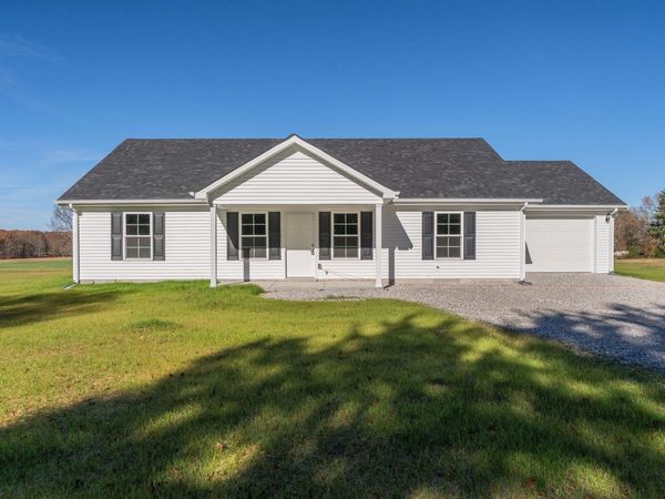 1585 Paynes Church Rd , Winchester, TN 37398