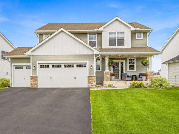 2113 Itasca Circle, Lino Lakes, MN 55038