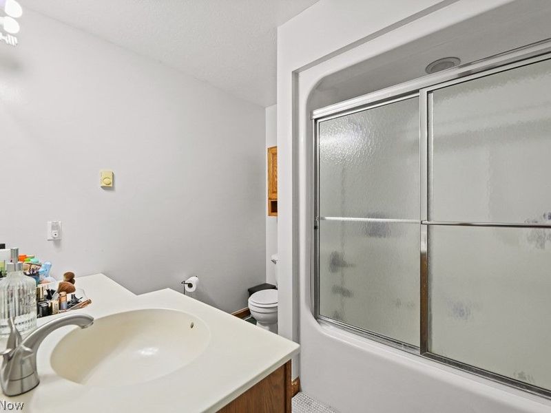 13166 Meadow Street NE, Alliance, OH 44601 Photo 17