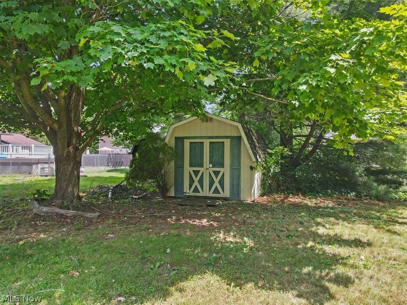 13166 Meadow Street NE, Alliance, OH 44601 Photo 33