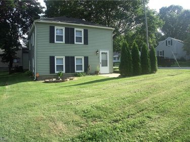 34 Kenmore Avenue, Barberton, OH 44203