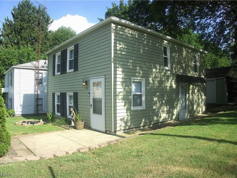 34 Kenmore Avenue, Barberton, OH 44203 Photo 3