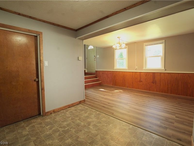 34 Kenmore Avenue, Barberton, OH 44203 Photo 9