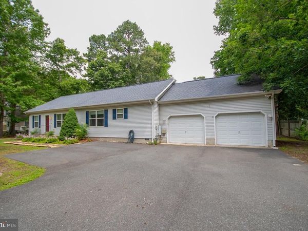 42 LAKE SHORE DRIVE, LEWES, DE 19958