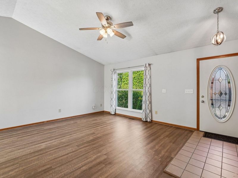 1340 Tenagra Way, Columbus, OH 43228 Photo 3