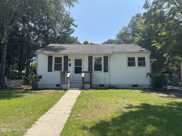 412 New River Drive , Jacksonville, NC 28540
