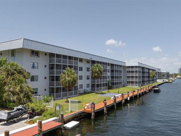 3849 NE 169th St , Unit 204, North Miami Beach, FL 33160