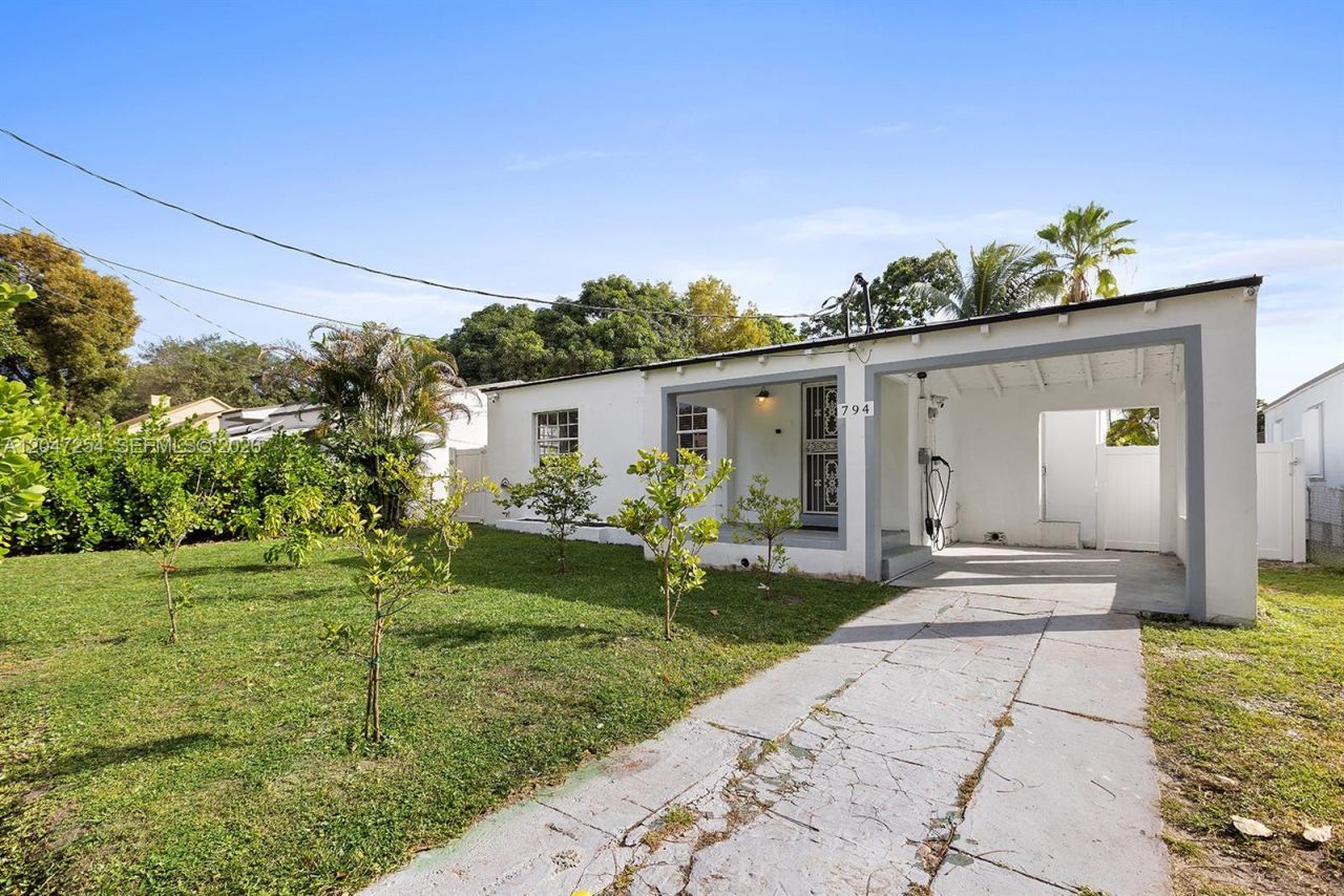 794 NW 45th St , Miami, FL 33127 Photo