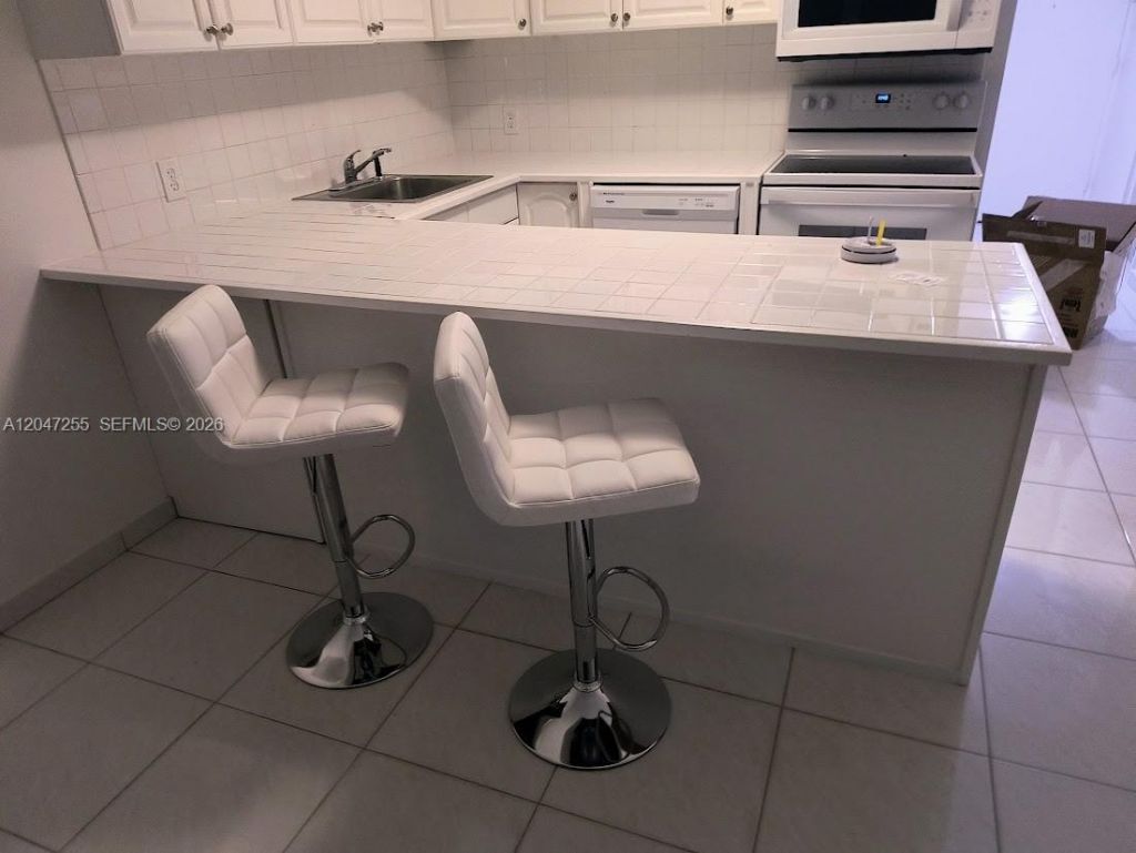 1228 West Ave , Unit 613, Miami Beach, FL 33139 Photo