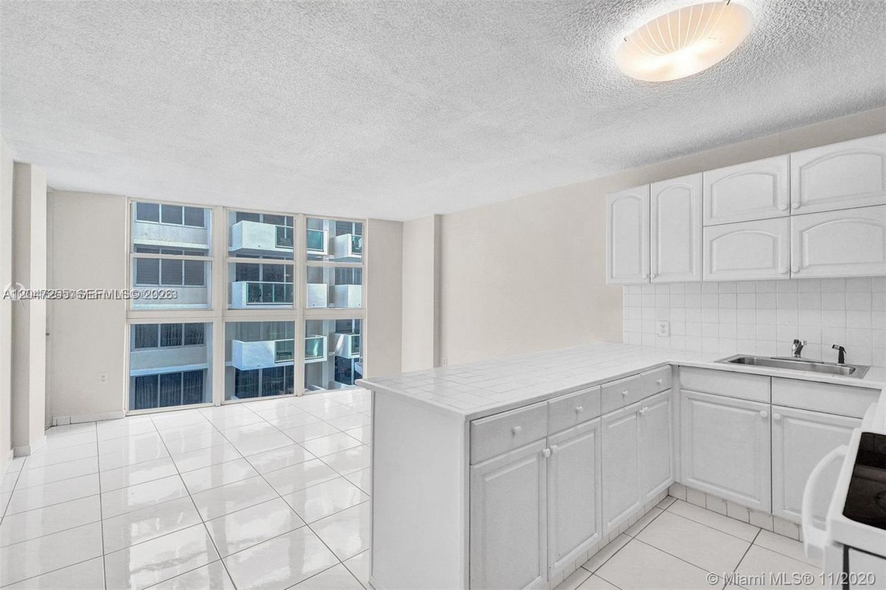 1228 West Ave , Unit 613, Miami Beach, FL 33139 Photo