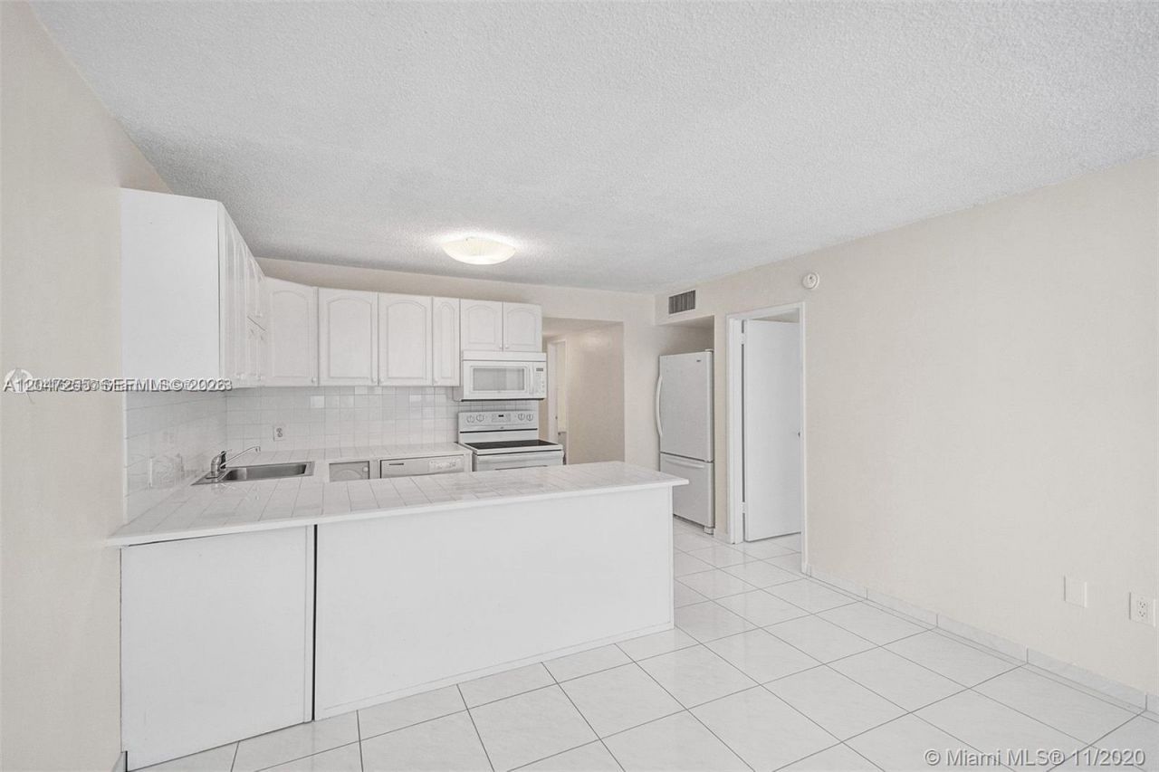 1228 West Ave , Unit 613, Miami Beach, FL 33139 Photo