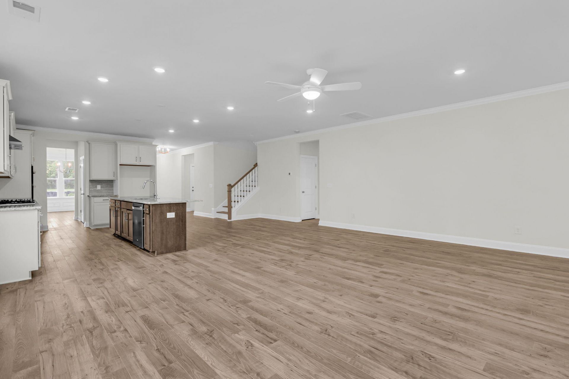 309 Cherry Orchard Drive Photo 23