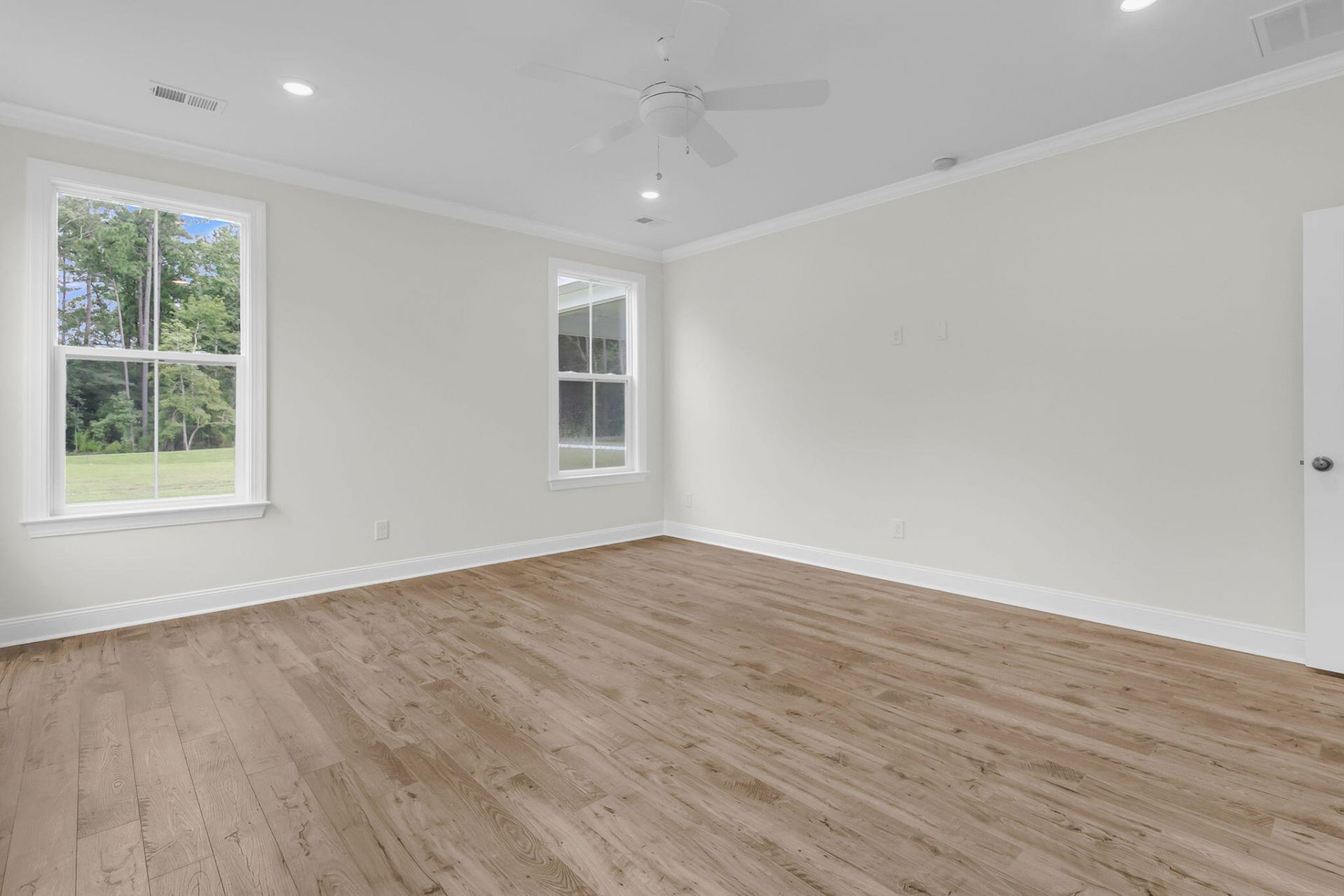 309 Cherry Orchard Drive Photo 26