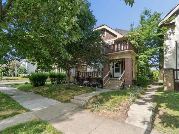 2605 N 49th STREET, Unit 2607, Milwaukee, WI 53210