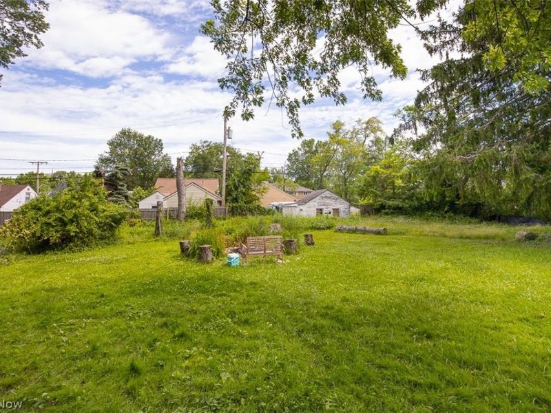 14600 Triskett Road, Cleveland, OH 44111 Photo 39