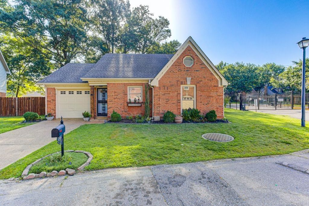7182 N Germanwood Ct N, Memphis, TN 38125 Main Photo