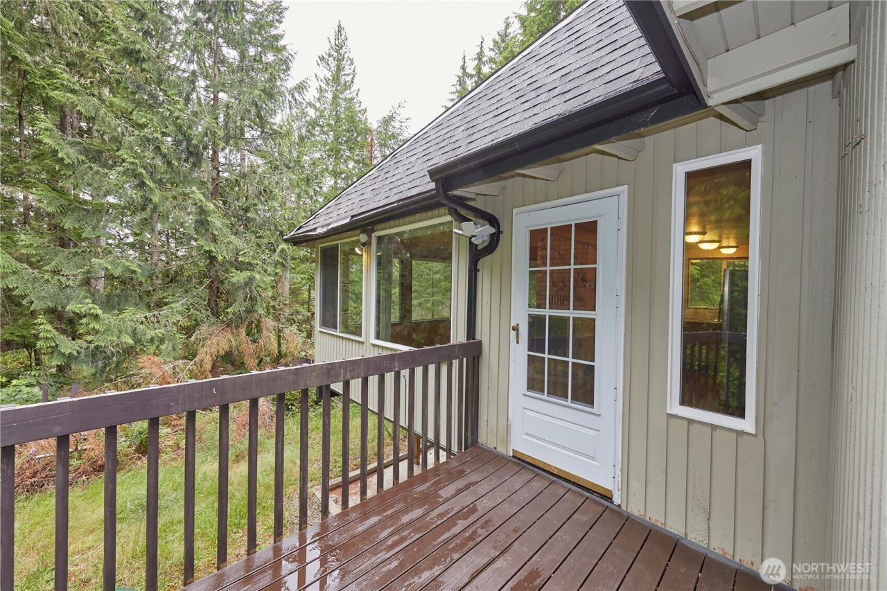 690 Peter Hagen Road W, Seabeck, WA 98380
