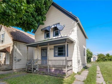 105 Kelburn Street , Buffalo, NY 14206