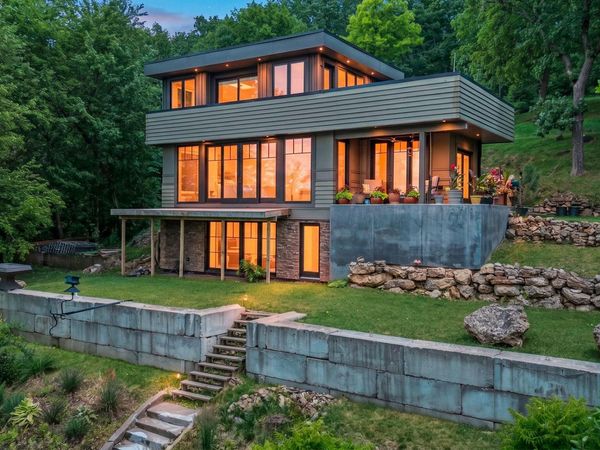1020 Lake Street N, Prescott, WI 54021