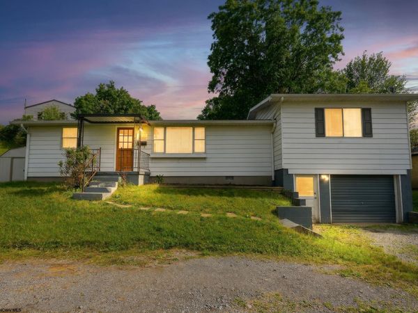 151 Florida Avenue, Morgantown, WV 26501