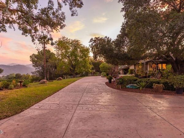 10681 Encino Drive, Oak View, CA 93022