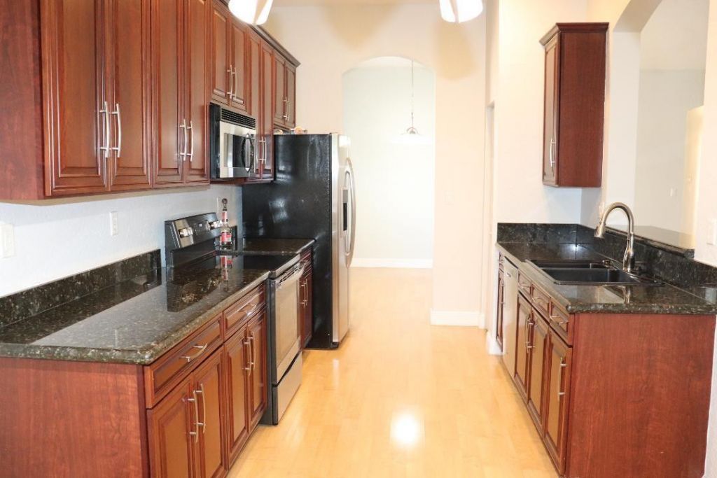 19298 Seneca Avenue, Weston, FL 33332 Photo