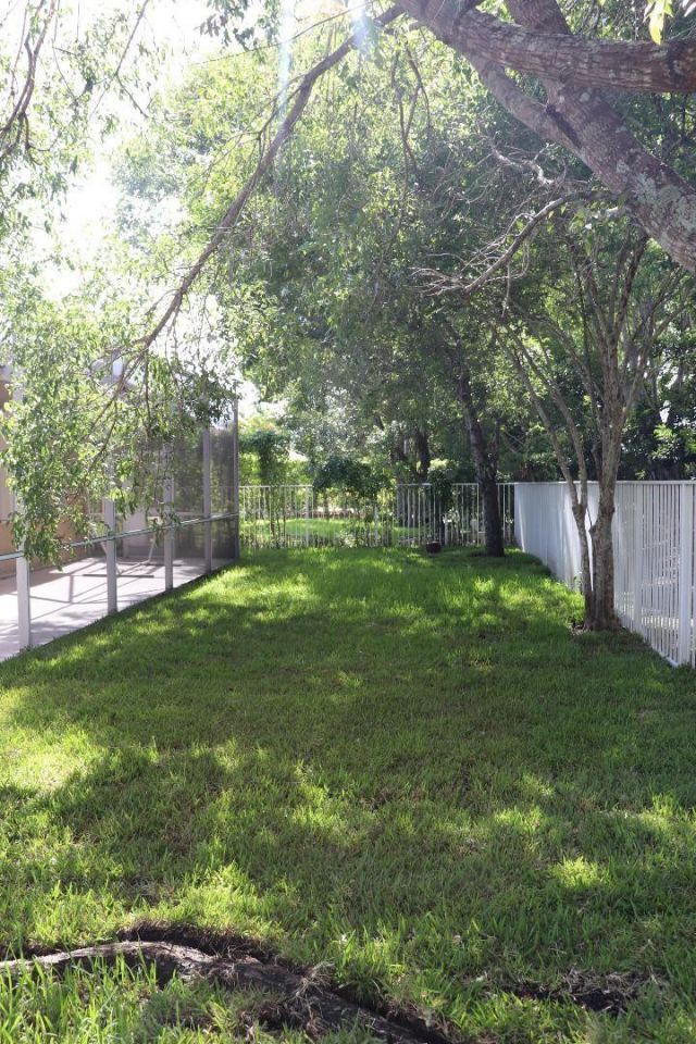 19298 Seneca Avenue, Weston, FL 33332 Photo