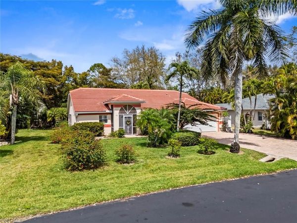 930 Moon Lake DR , NAPLES, FL 34104
