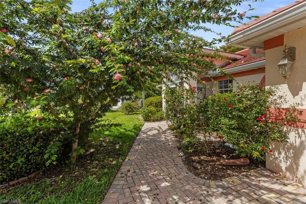 930 Moon Lake Dr , Naples, FL 34104 Photo