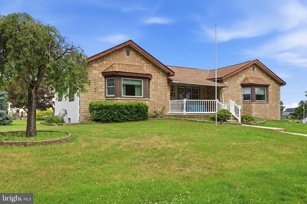 539 WALLACE AVENUE , BENSALEM, PA 19020