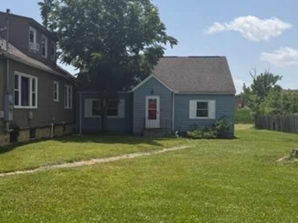 21880 Louis Road , Bedford Heights, OH 44146