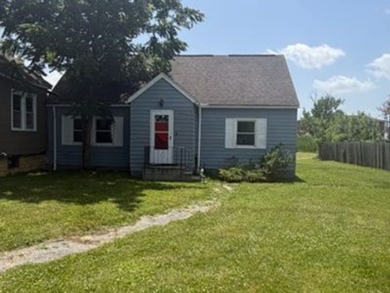 21880 Louis Road, Bedford Heights, OH 44146 Photo 2