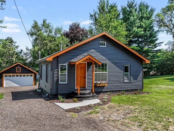 121 E Olds Street, Hartford, MI 49057