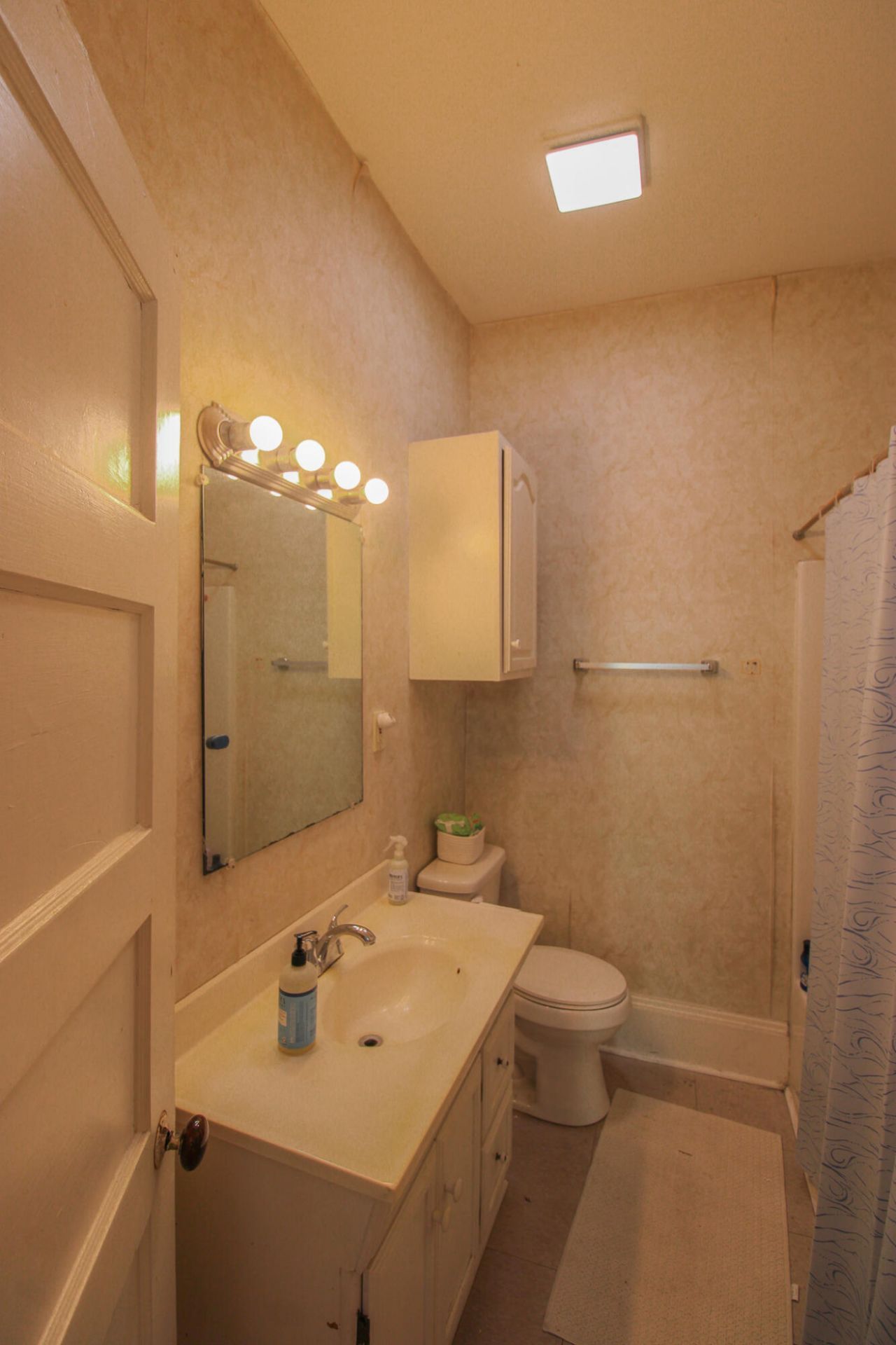 208 Calhoun Street Photo 11