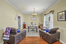 105 Elena Court photo 4