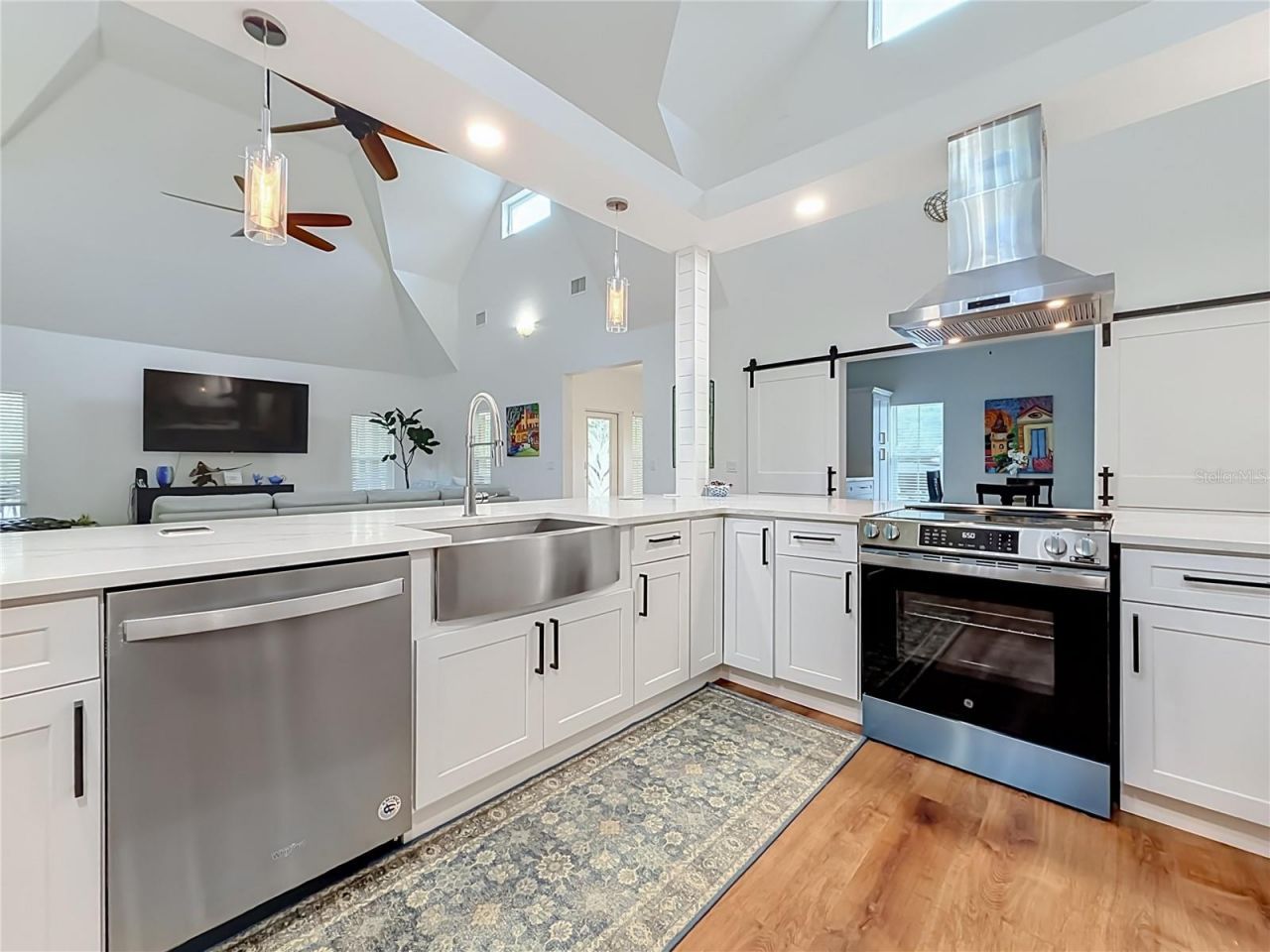 6687 W 7 Rivers Drive, Crystal River, FL 34429 Photo