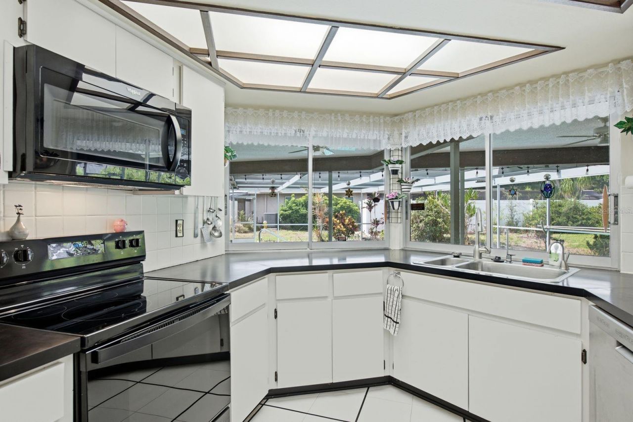 2768 Northridge Drive E, Clearwater, FL 33761 Photo