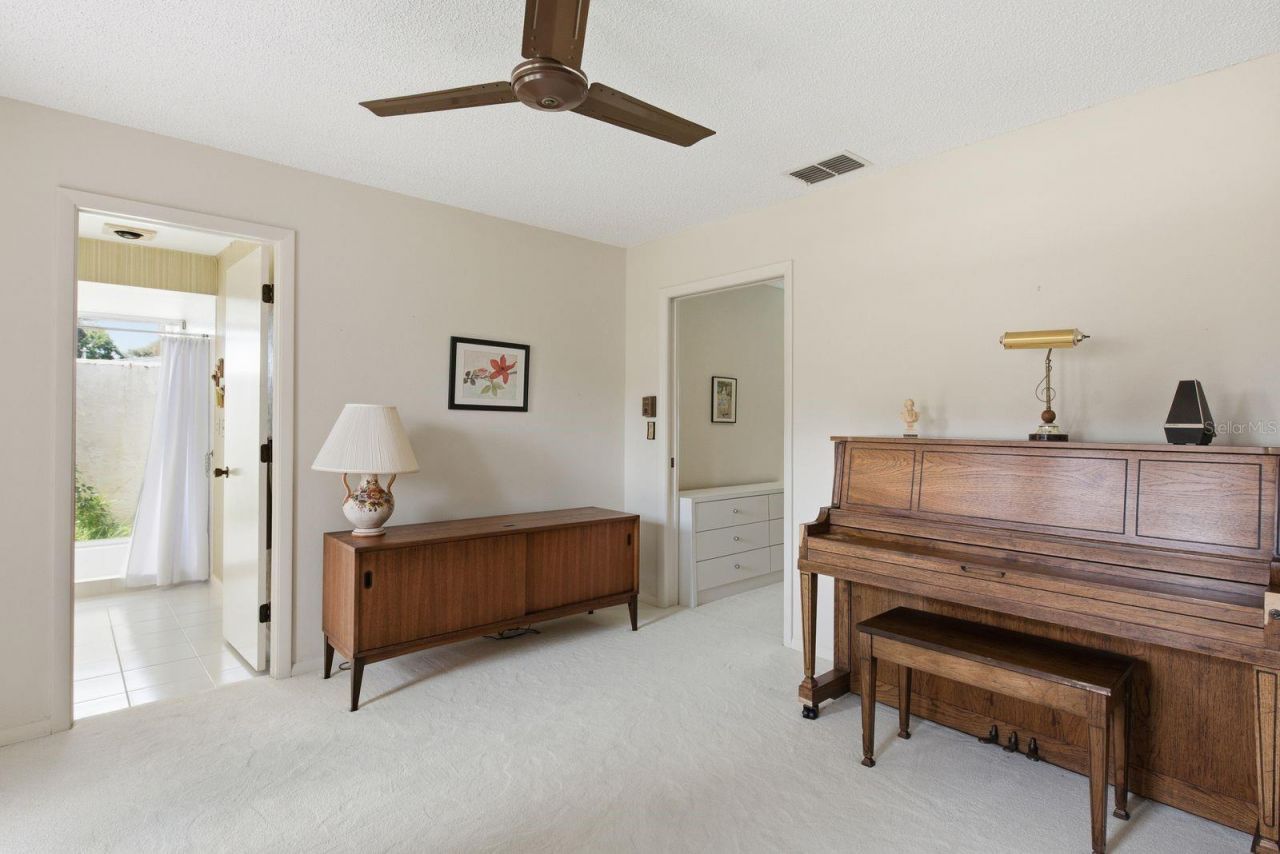 2768 Northridge Drive E, Clearwater, FL 33761 Photo