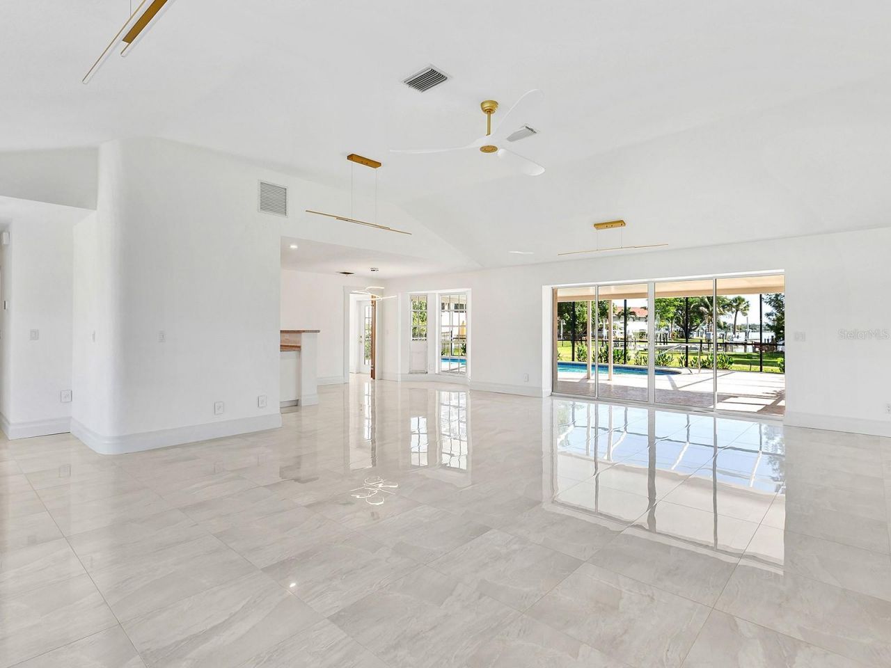 396 Bayshore Drive, Venice, FL 34285 Photo