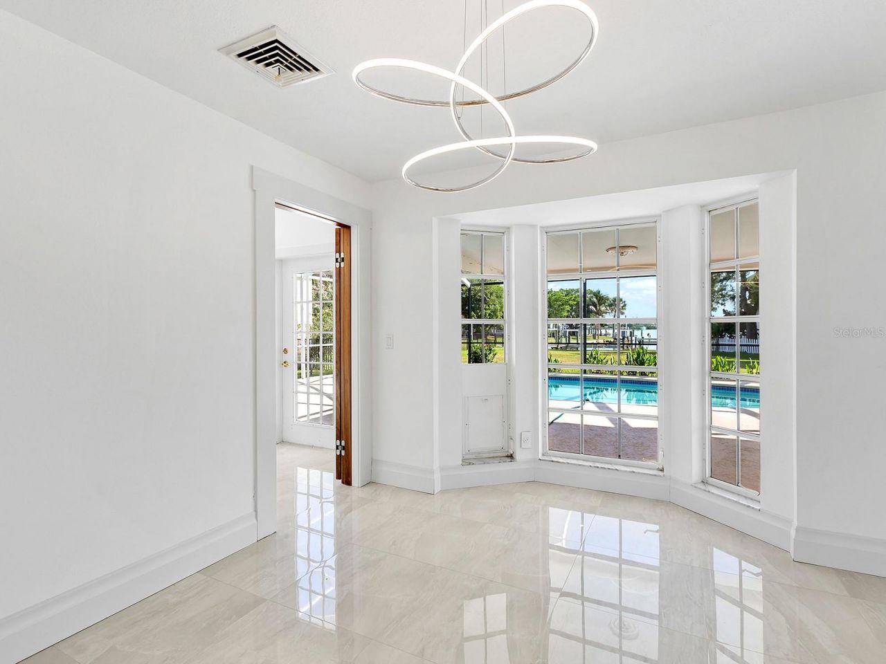 396 Bayshore Drive, Venice, FL 34285 Photo