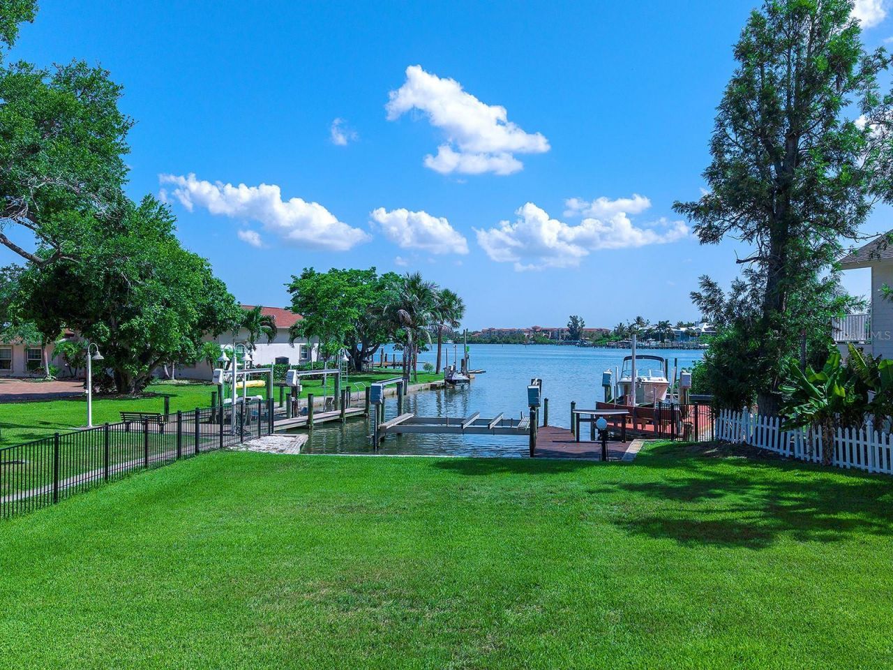 396 Bayshore Drive, Venice, FL 34285 Photo