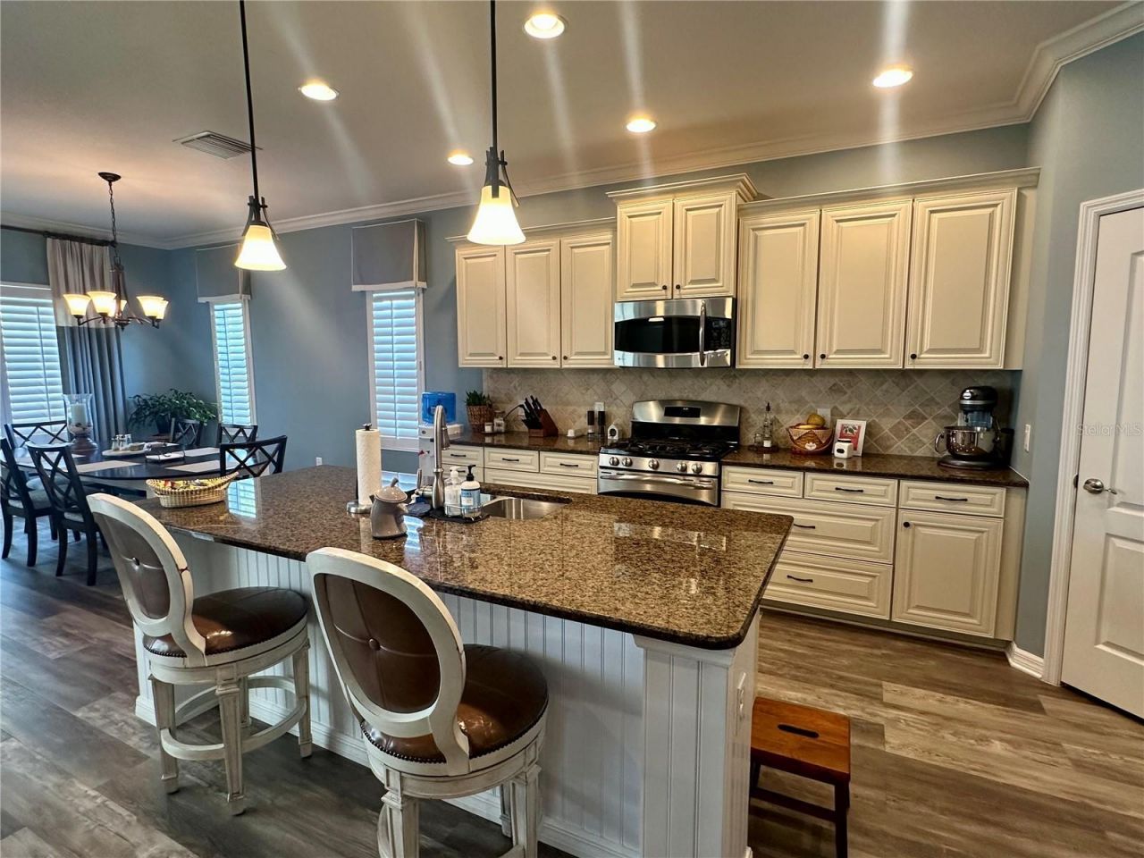 4811 Silvermoss Drive , Sarasota, FL 34243 Photo
