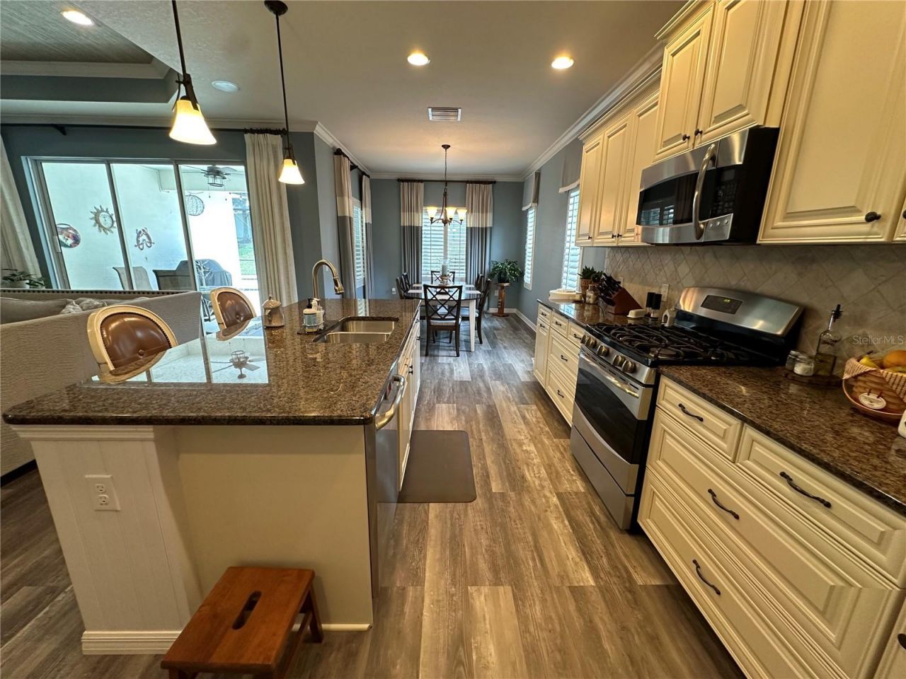 4811 Silvermoss Drive, Sarasota, FL 34243 Photo