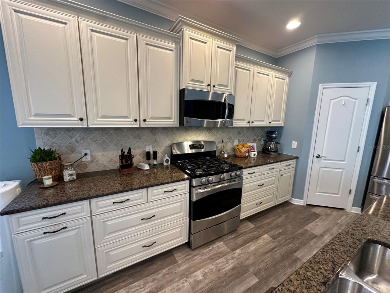 4811 Silvermoss Drive, Sarasota, FL 34243 Photo