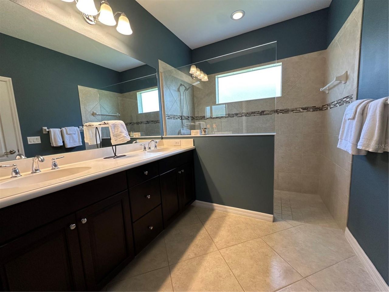 4811 Silvermoss Drive, Sarasota, FL 34243 Photo