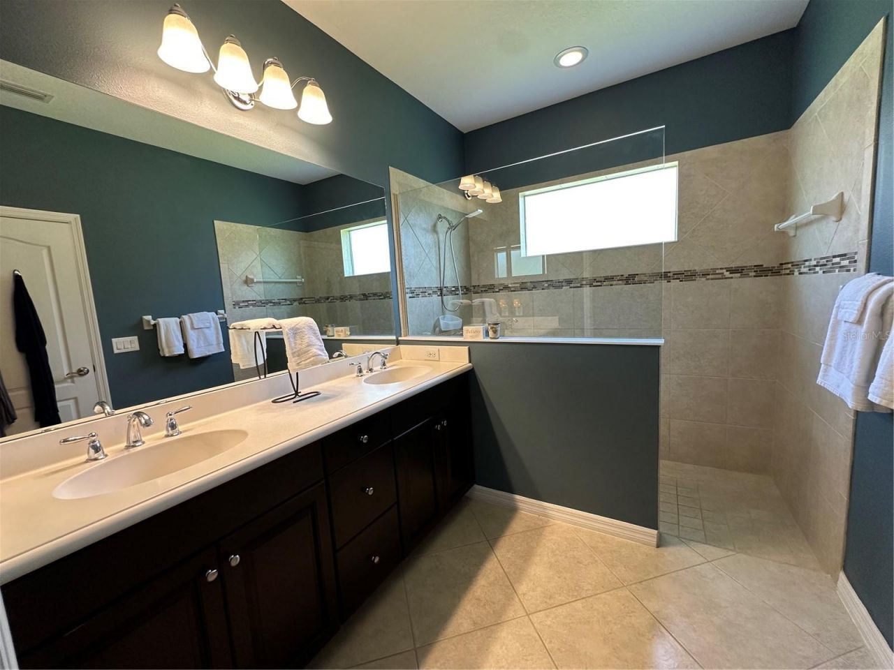4811 Silvermoss Drive, Sarasota, FL 34243 Photo