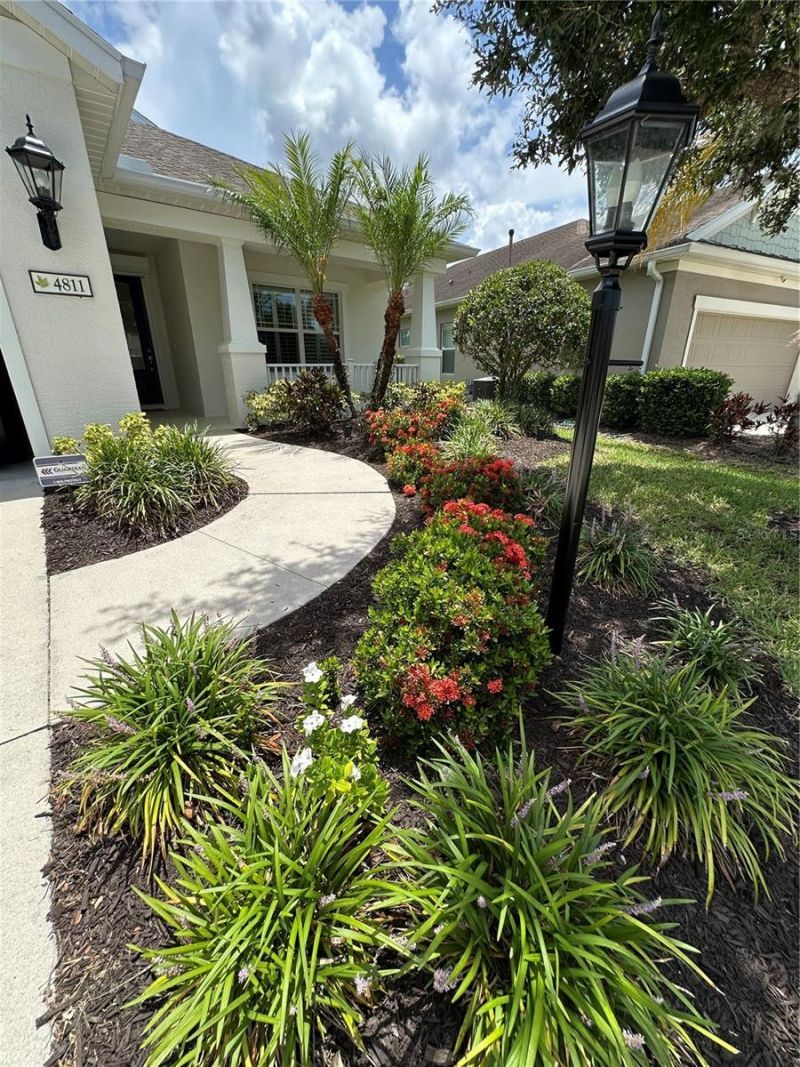4811 Silvermoss Drive, Sarasota, FL 34243 Photo