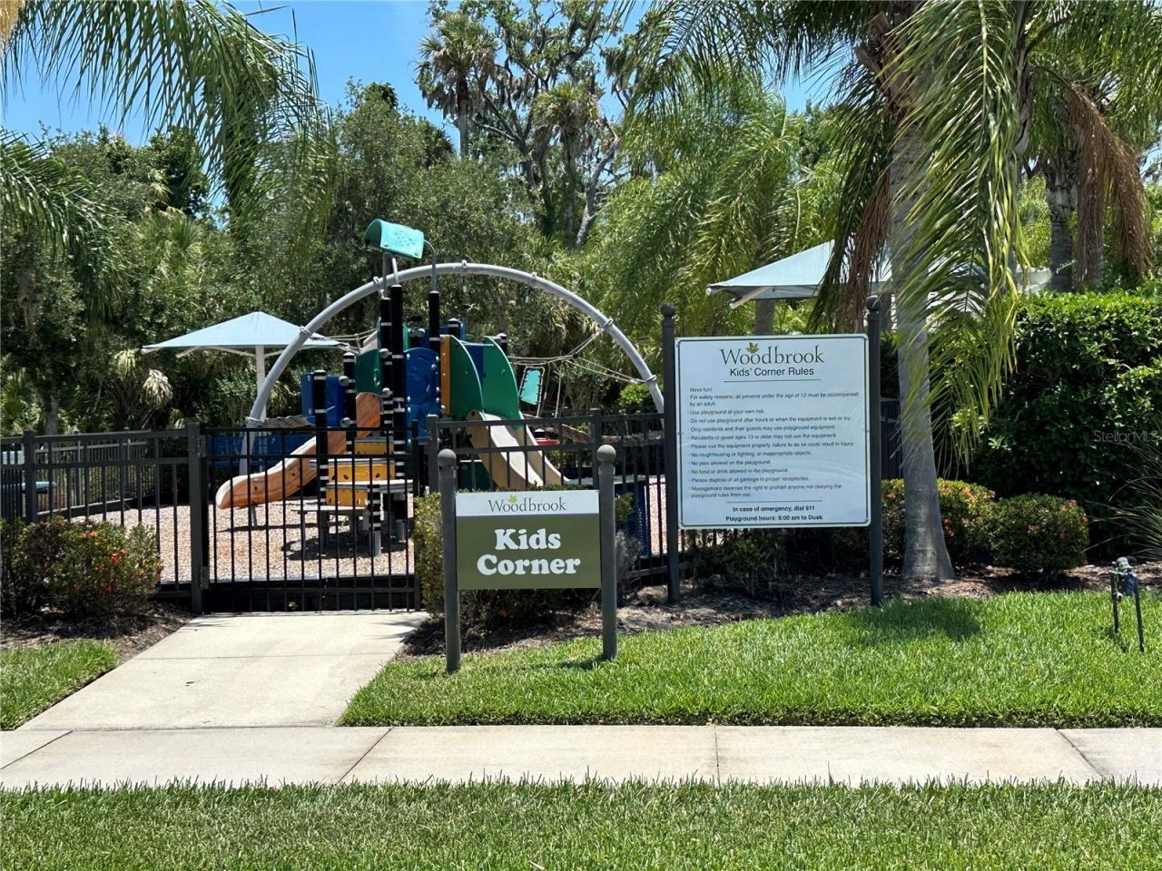 4811 Silvermoss Drive, Sarasota, FL 34243 Photo