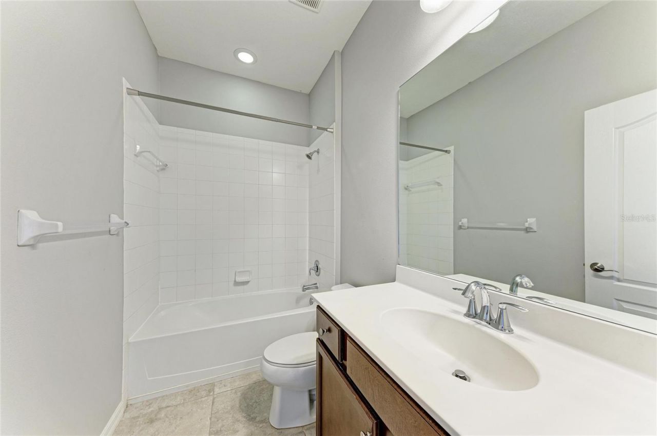 8143 Miramar Way , Unit 8143, Lakewood Ranch, FL 34202 Photo