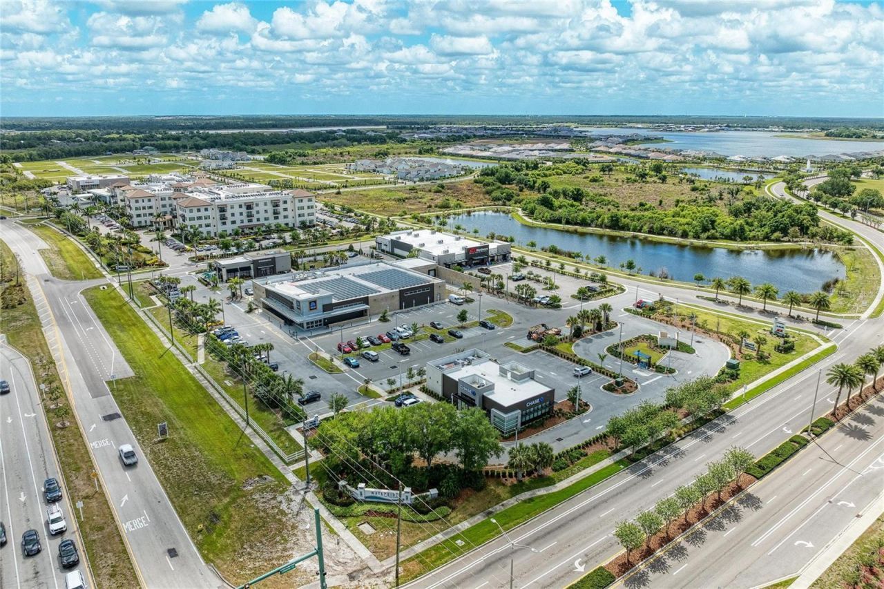8143 Miramar Way , Unit 8143, Lakewood Ranch, FL 34202 Photo